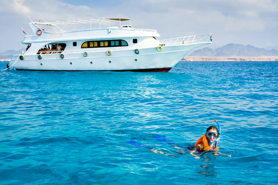 White Island Sharm Pass